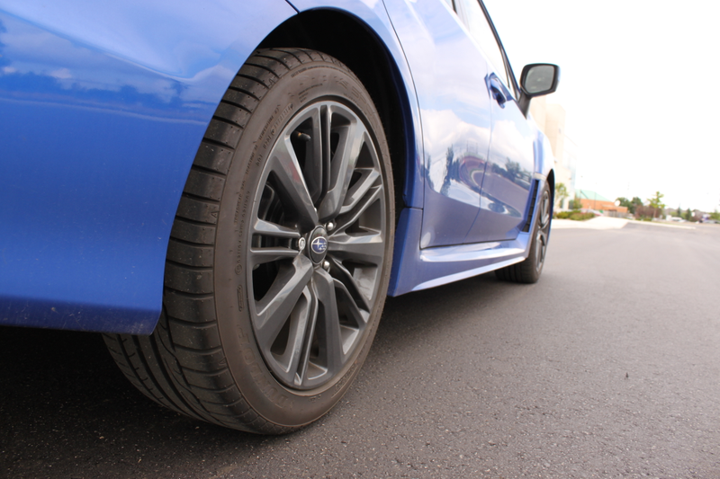 Illustration for article titled Grabbed the DSLR, and finally took some decent car pictures.Â